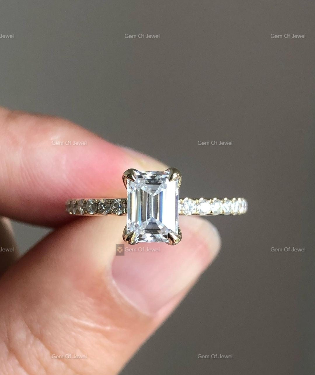 1CT Emerald Diamond Moissanite Emerald Diamond Solitaire Ring, Solitaire Emerald Diamond Moissanite Diamond Ring For Her With Pave Band