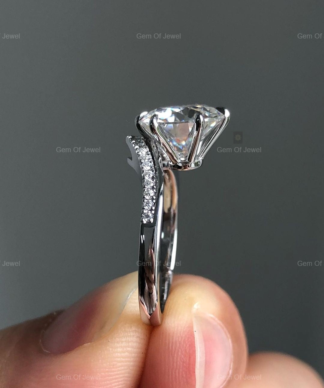 1CT Round Moissanite Diamond With Unique Setting Diamond Engagement Ring, 1CT Round Moissanite Engagement Ring, 1CT Round Diamond Ring Gift