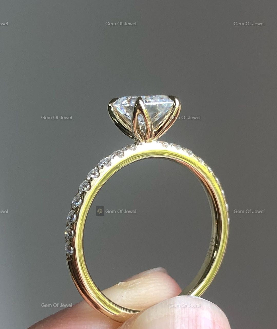 1CT Emerald Diamond Moissanite Emerald Diamond Solitaire Ring, Solitaire Emerald Diamond Moissanite Diamond Ring For Her With Pave Band