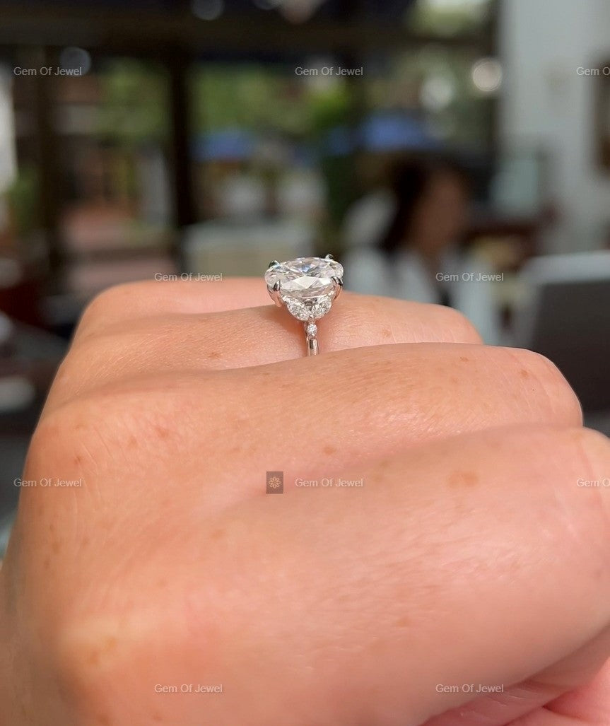 2CT Oval Moissanite Diamond Ring, Oval Diamond Ring With Side Marquise Diamond Ring For Her, Cluster Diamond Ring, Oval Moissanite Ring