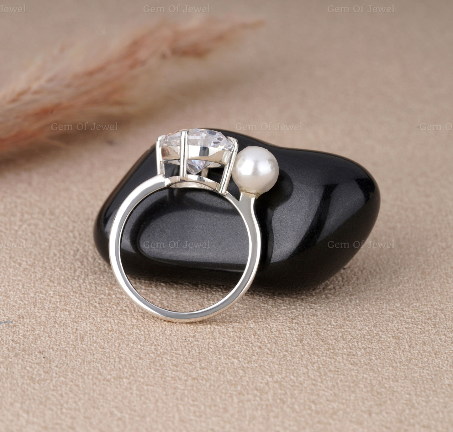 4CT Oval And Pearl Toe Et Moi Ring, Oval Moissanite Diamond Ring With Lab Pearl Two Stone Ring, Two Stone Diamond Ring, Oval Toi Et Moi Ring