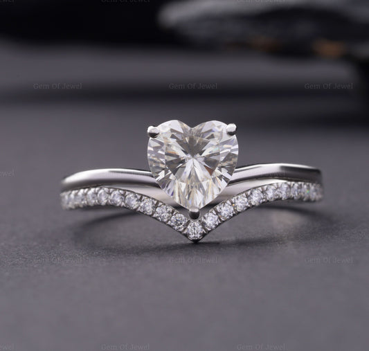 Heart Moissanite Diamond With Curved Double Split Band Engagement Ring for her, Split Band Ring, Curved Band Ring, Heart Moissanite Ring