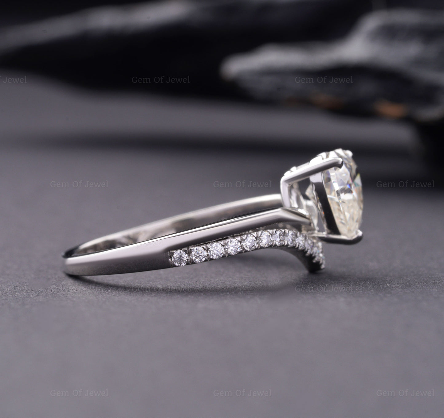 Heart Moissanite Diamond With Curved Double Split Band Engagement Ring for her, Split Band Ring, Curved Band Ring, Heart Moissanite Ring