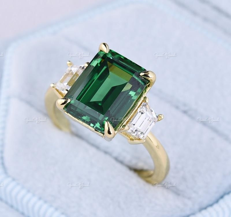 4CT Green Emerald Diamond Three Stone Ring Lab Emerlad with Side Moissanite Tapered Baguette Gold Ring, Green Emerald Diamond Ring For Her