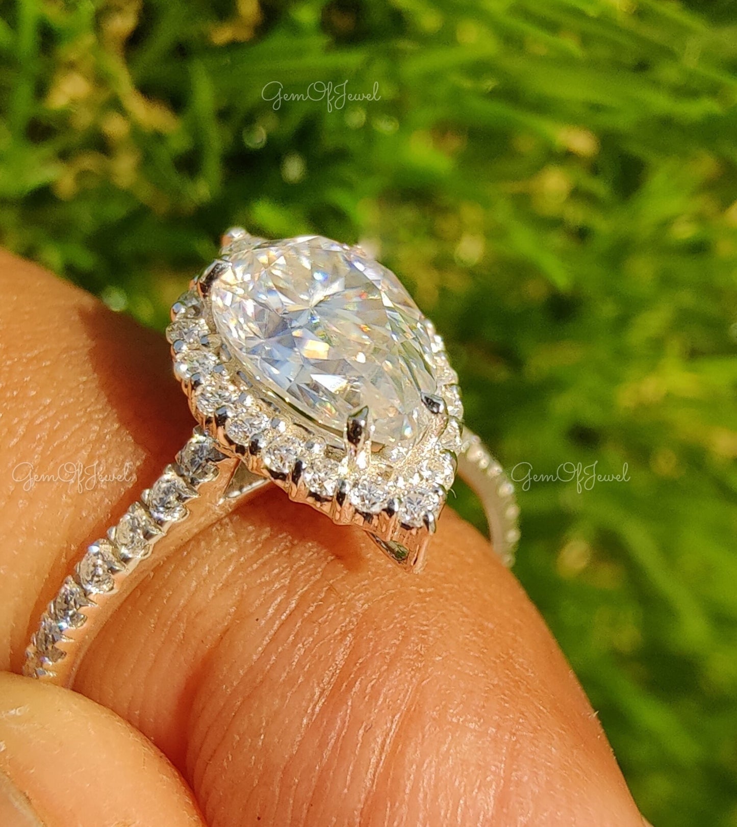 Pear Cut Moissanite Diamond Engagement Ring, 2CT Diamond With Halo Engagement Ring Moissanite Diamond Engagement Ring, Pear Diamond Ring