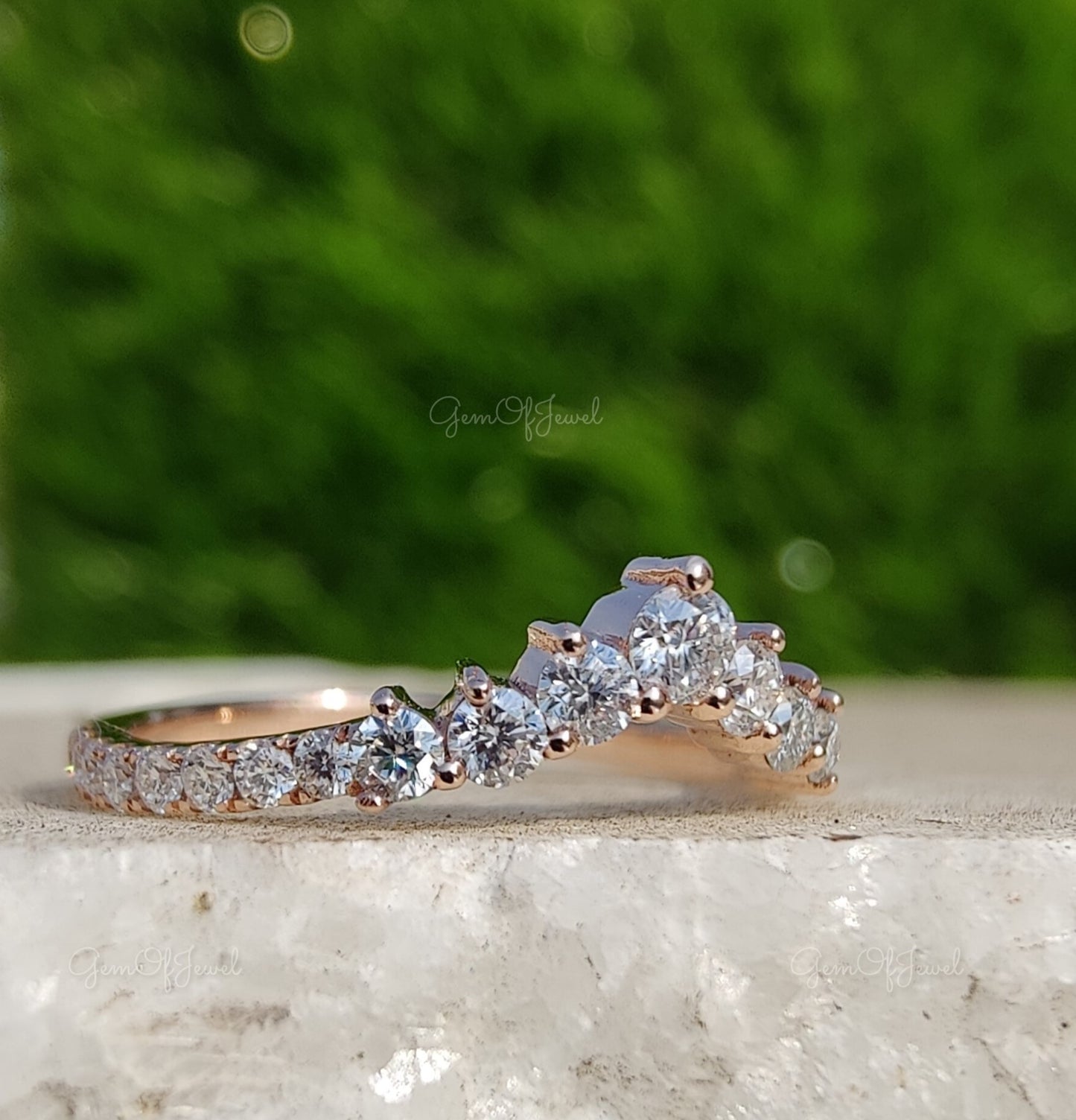 Round Diamond Chevron Band, V Shape Round Diamond Matching Wedding Band, Chevron Band, Curved Band, Wedding Band For Her, Wedding Band