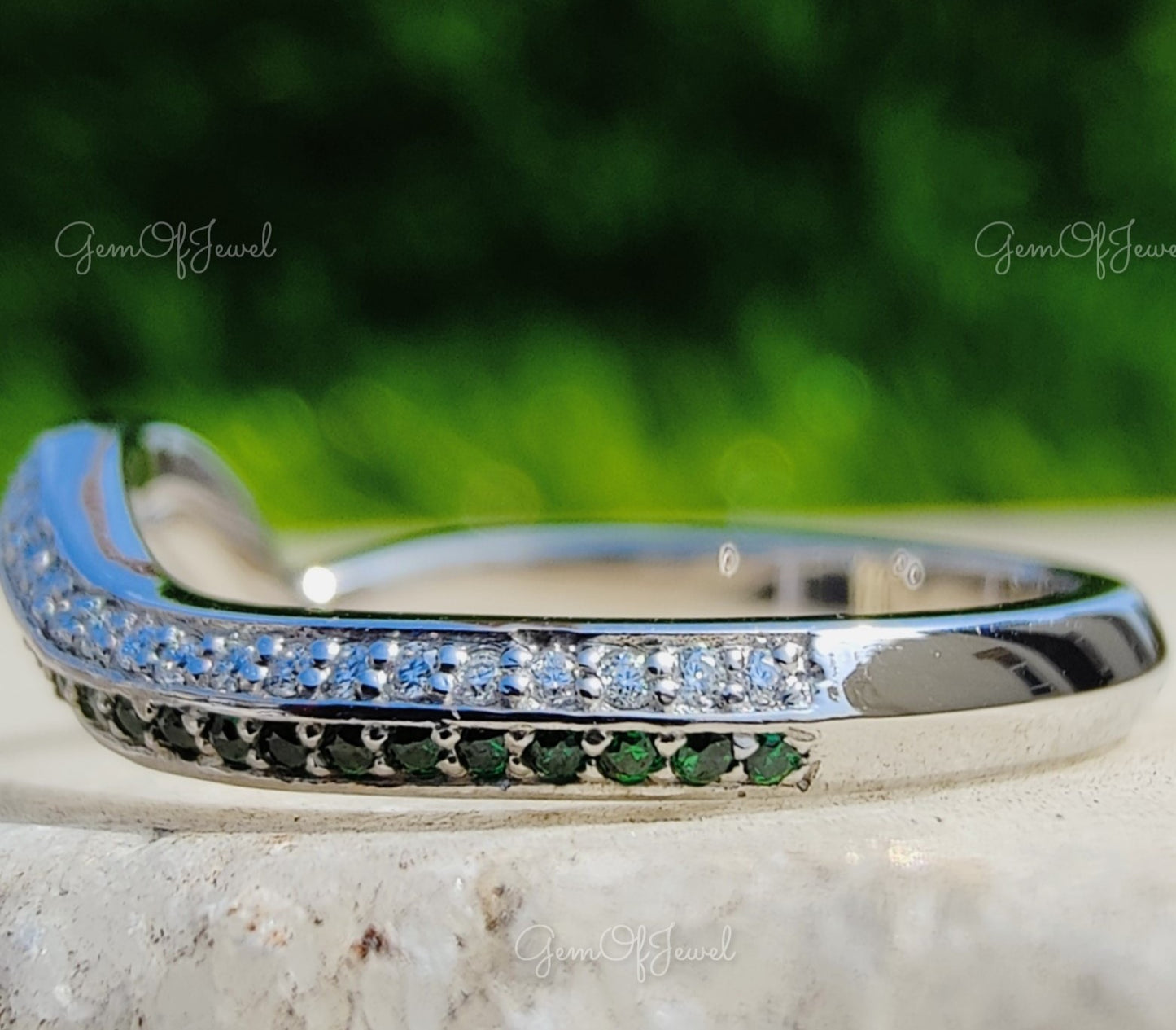 Round Moissanite And Lab Green Emerald Matching Curved Wedding Band, Round Moissanite Band Curved Diamond Band For Her, Green Diamond Band