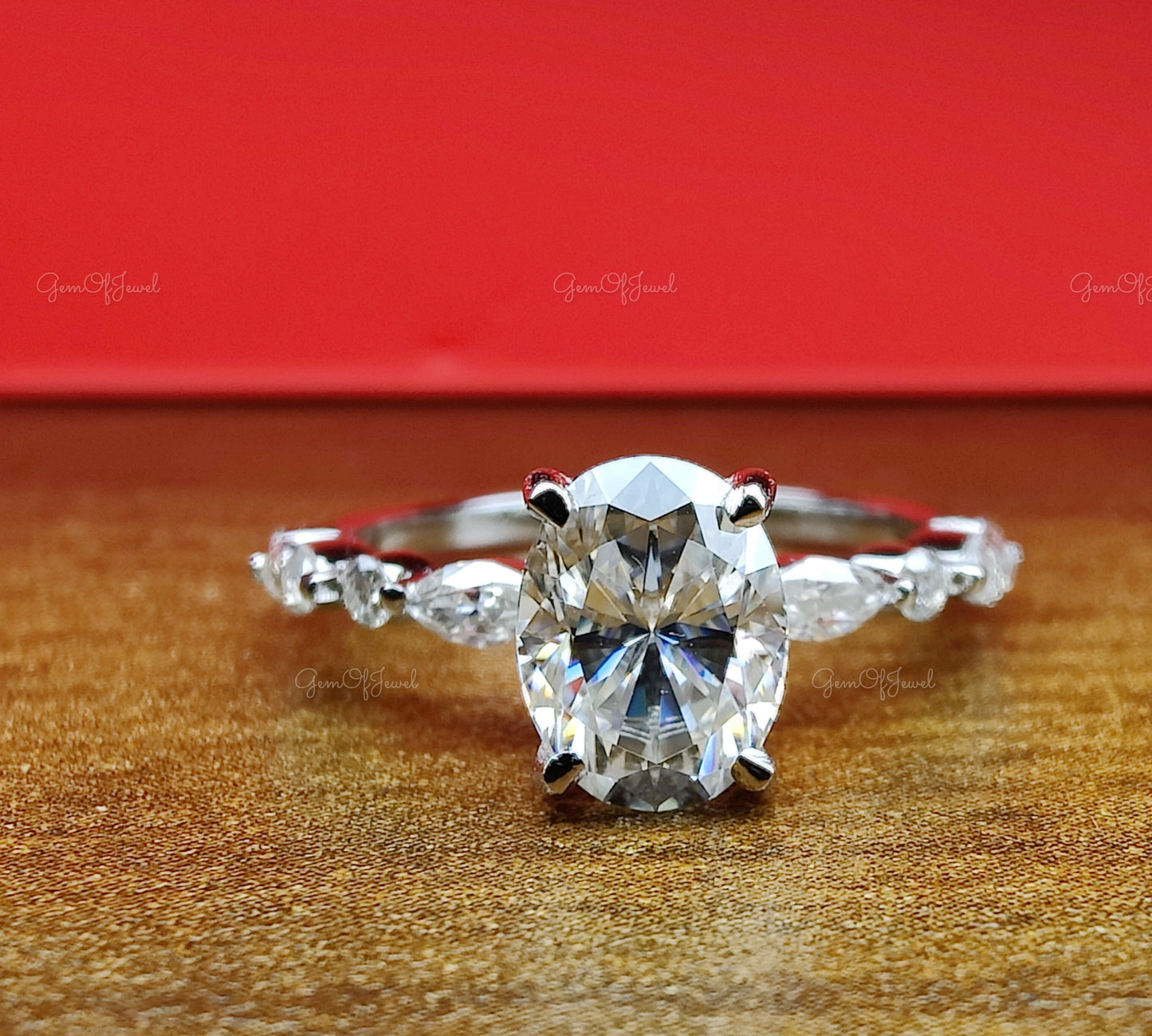 1 CT Oval Cut Moissanite Diamond With Side Round And Marquise Moissanite Diamonds Gold Engagement Ring , Oval Moissanite Ring For Her
