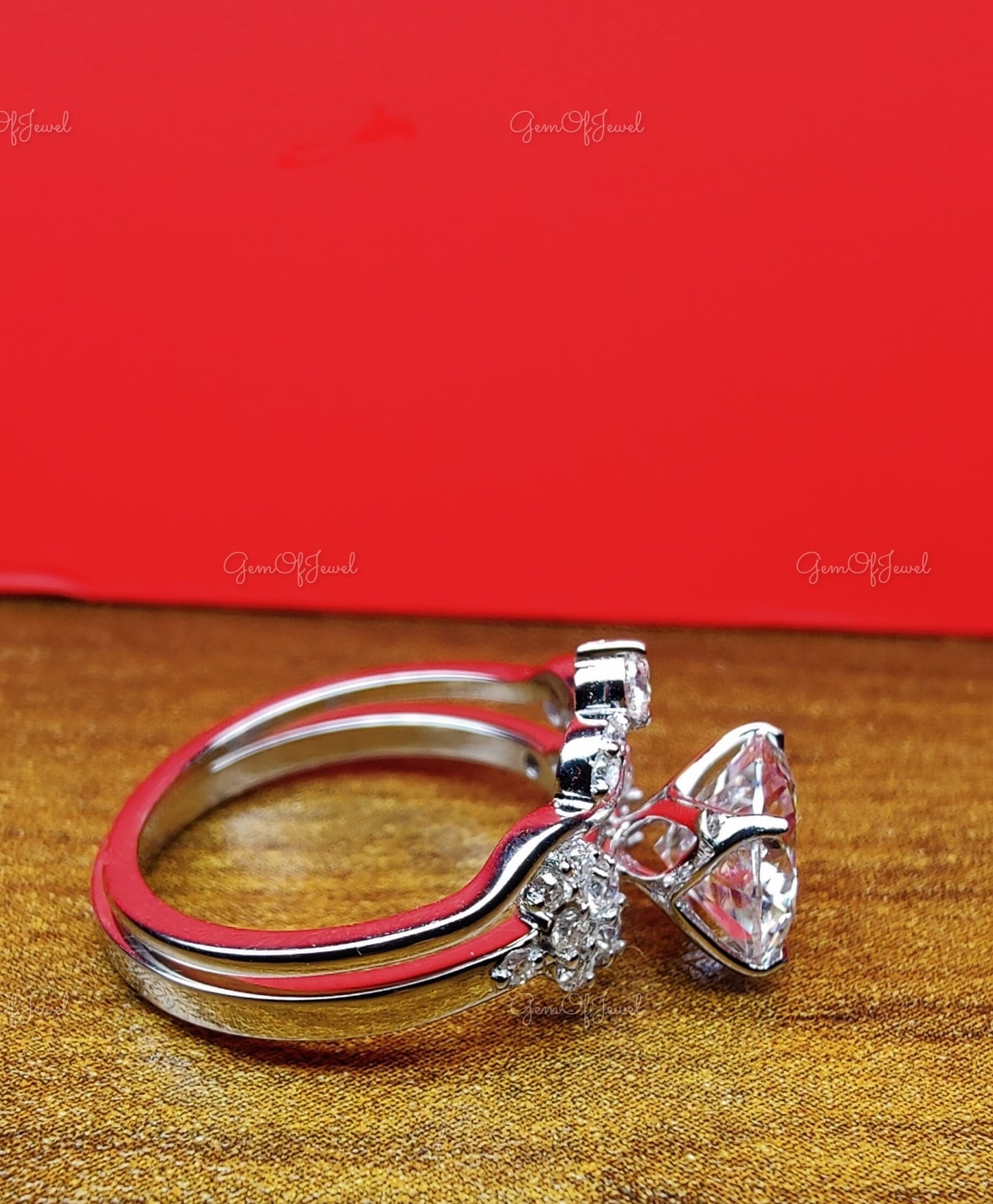 Round Diamond Moissanite Ring With Curved Diamond Band, Bridal set For Her, Round Cut Wedding Ring Bridal Set, Diamond Bridal Matching Set