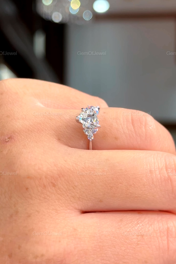 1.5 CT Heart Diamond Moissanite Ring With Side Round Moissanite Diamond, 1.5CT Diamond Ring For Her, Cluster DIamond Ring, 1.5 CT Heart Ring