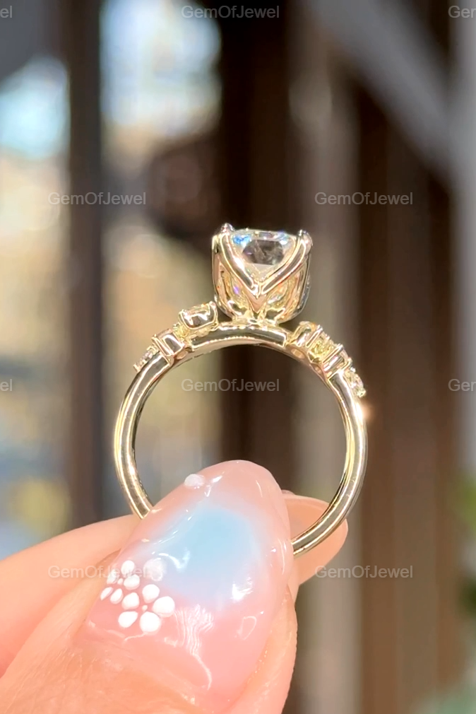 3CT Emerald Diamond Moissanite Ring With Side Round Moissanite Diamond, 3CT Diamond Ring For Her, Cluster Setting Ring, 3CT Emerald Ring
