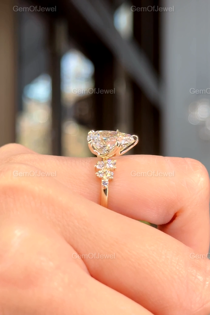 3CT Pear Diamond Moissanite Ring With Side Round Moissanite Diamond, 3CT Diamond Ring For Her, Cluster Setting Ring, 3CT Pear Diamond Ring
