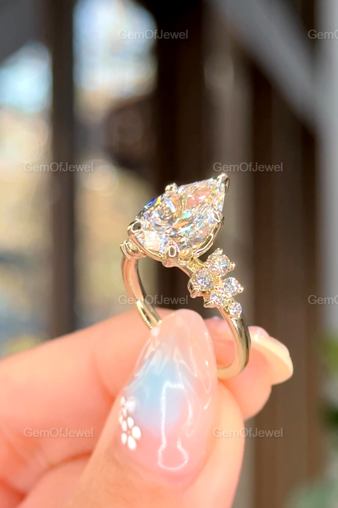 3CT Pear Diamond Moissanite Ring With Side Round Moissanite Diamond, 3CT Diamond Ring For Her, Cluster Setting Ring, 3CT Pear Diamond Ring