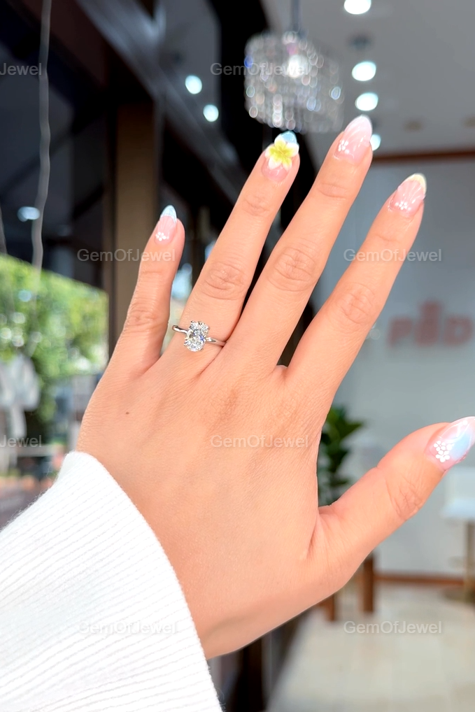 1CT Oval Diamond Moissanite Ring With Halo And Solitaire Engagement Ring, Oval Diamond Ring, Oval Moissanite Engagement Ring, 1ct Oval Ring