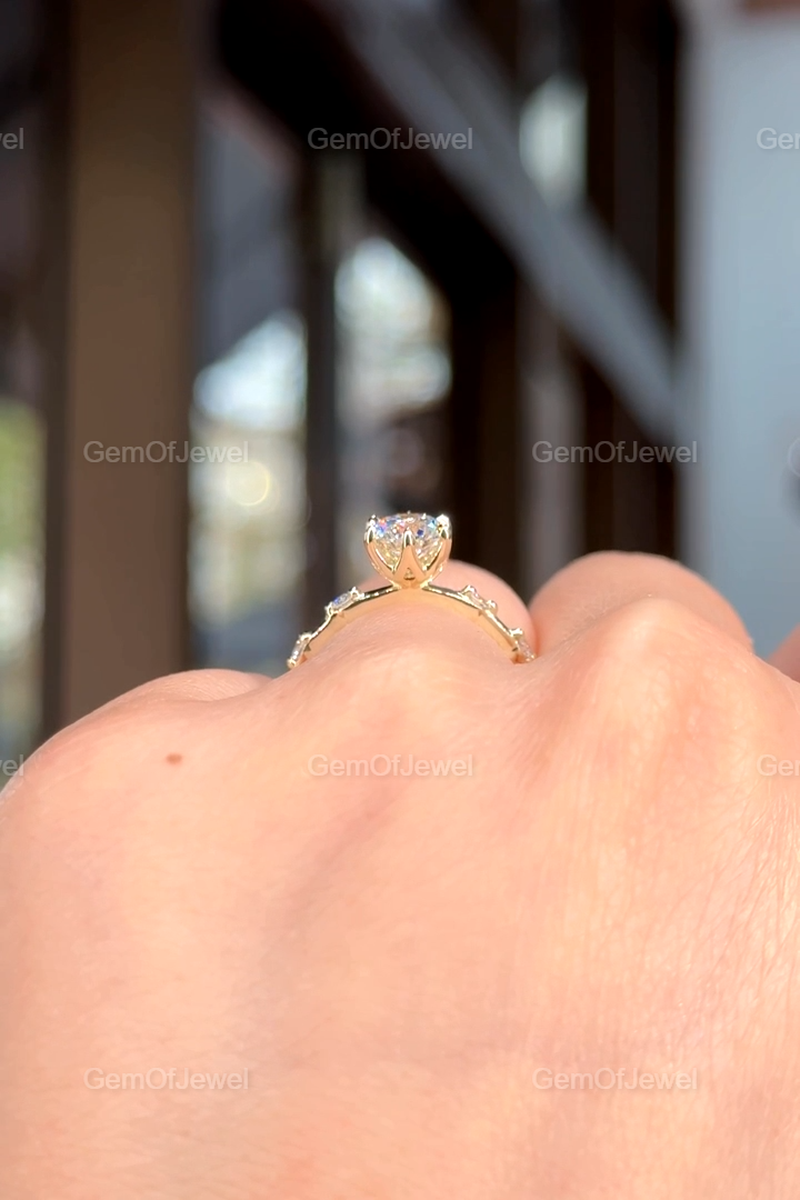 Round Diamond Moissanite Vintage Ring With Lotus Prong Of Round Moissanite Diamond And Bubble Design Band, Round Moissanite Vintage Ring