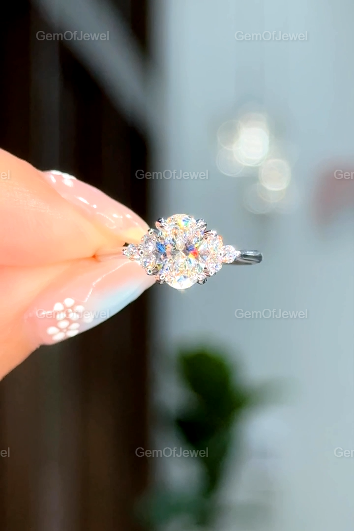 Oval Cut Moissanite Diamond with Side Round Cut Moissanite Engagement Ring, Oval Diamond Ring with Round Diamonds, 1ct Oval Moissanite Ring