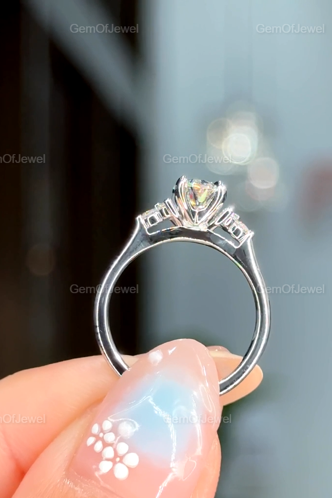 Oval Cut Moissanite Diamond with Side Round Cut Moissanite Engagement Ring, Oval Diamond Ring with Round Diamonds, 1ct Oval Moissanite Ring