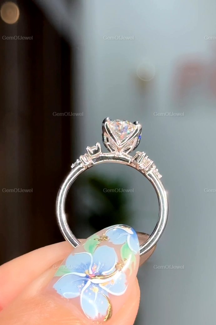 2CT Oval Diamond Moissanite Ring With Side Round Moissanite Diamond, 2CT Diamond Ring For Her, Cluster Setting Ring, 2CT Oval Diamond Ring