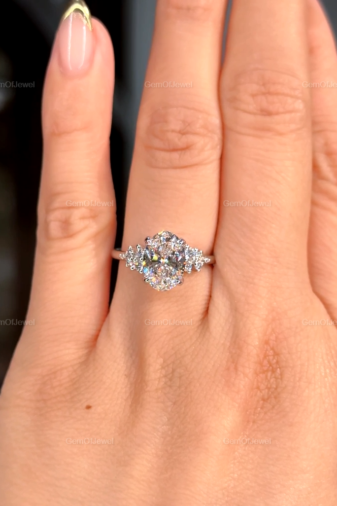 2CT Oval Diamond Moissanite Ring With Side Round Moissanite Diamond, 2CT Diamond Ring For Her, Cluster Setting Ring, 2CT Oval Diamond Ring