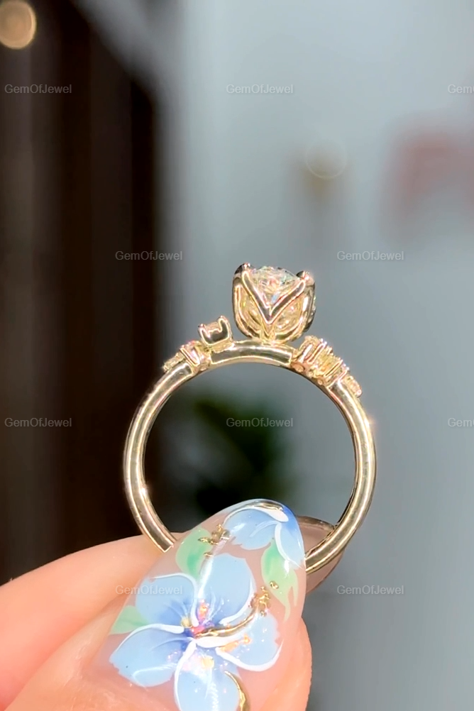 1.50 CT Oval Diamond Moissanite Ring With Side Round Moissanite Diamond, 2CT Diamond Ring For Her, Cluster Setting Ring, 1.5CT Oval Ring