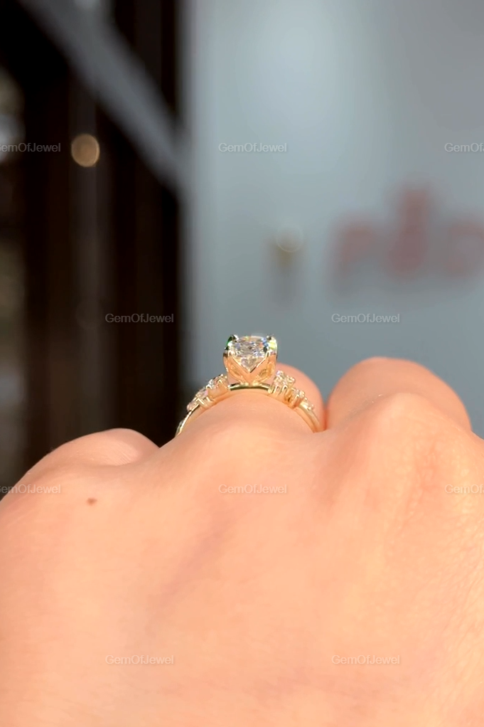 1.50 CT Oval Diamond Moissanite Ring With Side Round Moissanite Diamond, 2CT Diamond Ring For Her, Cluster Setting Ring, 1.5CT Oval Ring