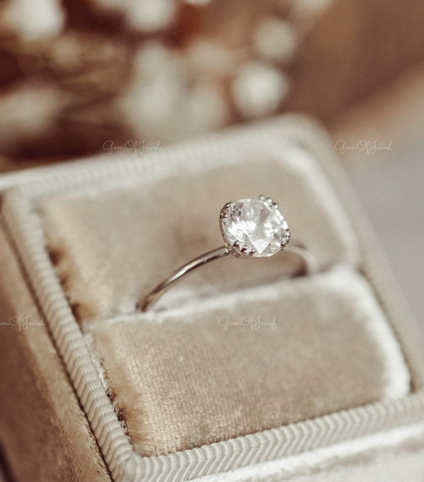 Triple Prong Round Moissanite Diamond Engagement Ring, Three Prongs Ring, Solitaire 3 Prong Ring For Her, Round Diamond Ring