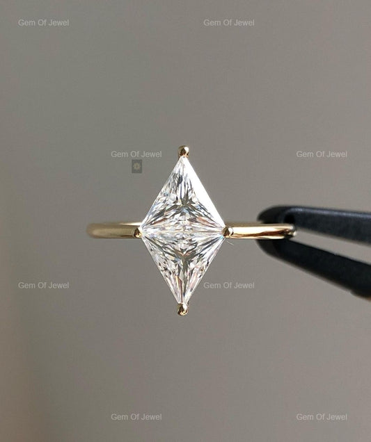 Triangle Moissanite Diamond Engagement Unique Ring, Triangle East West Design Set Moissanite Triangle Diamond Ring, Triangle Diamond Ring