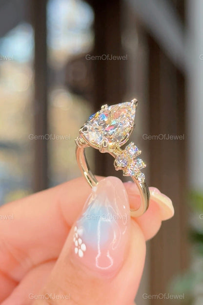 3CT Pear Diamond Moissanite Ring With Side Round Moissanite Diamond, 3CT Diamond Ring For Her, Cluster Setting Ring, 3CT Pear Diamond Ring