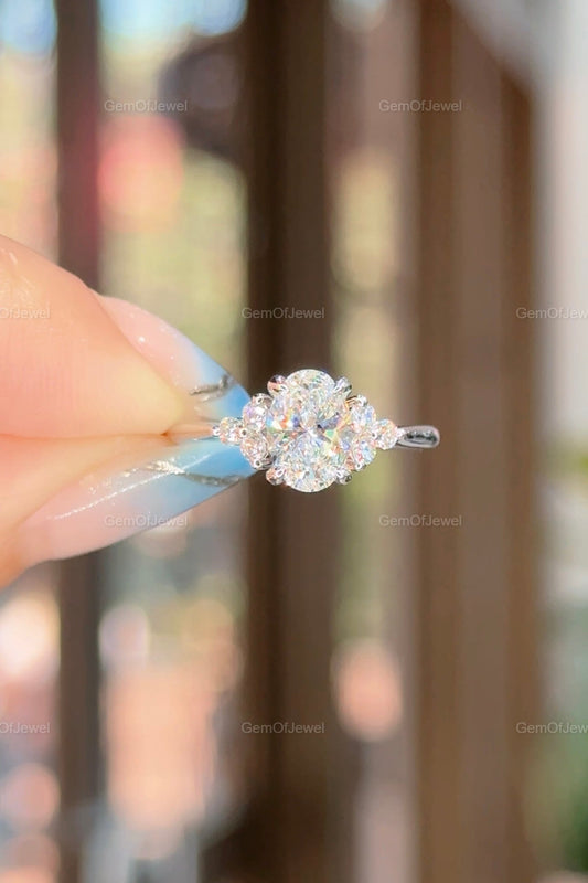 Oval Moissanite Diamond Ring, 14k Solid Gold Moissanite Ring, Cluster Setting with Side Round Moissanite Diamond Ring for Her, 1CT Oval Ring