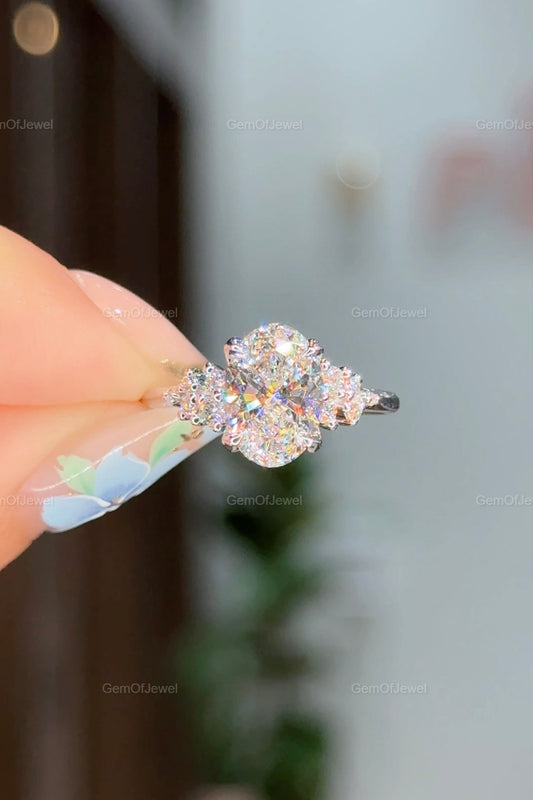 2CT Oval Diamond Moissanite Ring With Side Round Moissanite Diamond, 2CT Diamond Ring For Her, Cluster Setting Ring, 2CT Oval Diamond Ring
