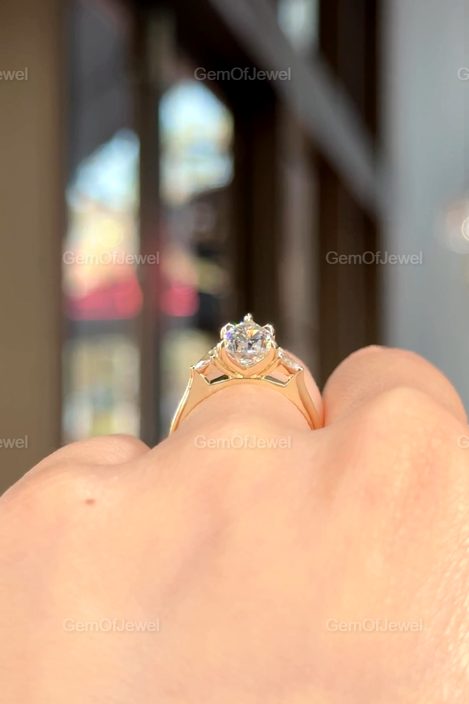 Pear Shape Moissanite Diamond Ring, 3CT Pear Three Stone Engagement Ring With Side Pear Cut Moissanite Ring, Anniversary Ring, Pear Cut Ring