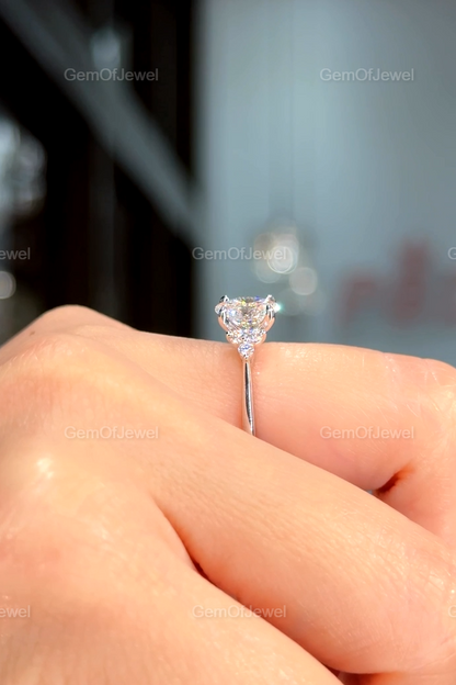 Oval Cut Moissanite Diamond with Side Round Cut Moissanite Engagement Ring, Oval Diamond Ring with Round Diamonds, 1ct Oval Moissanite Ring
