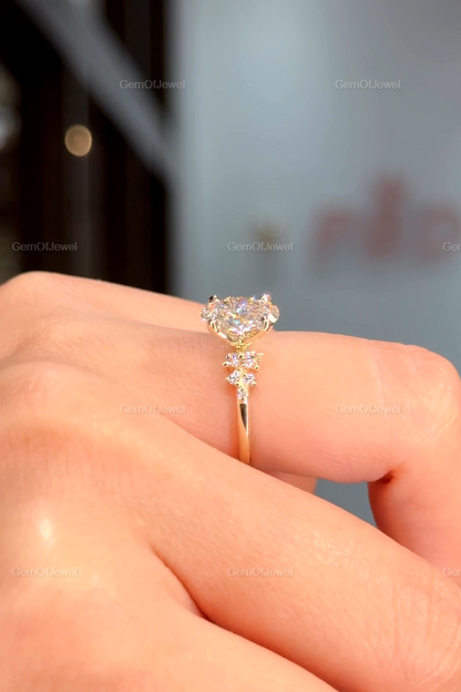 1.50 CT Oval Diamond Moissanite Ring With Side Round Moissanite Diamond, 2CT Diamond Ring For Her, Cluster Setting Ring, 1.5CT Oval Ring