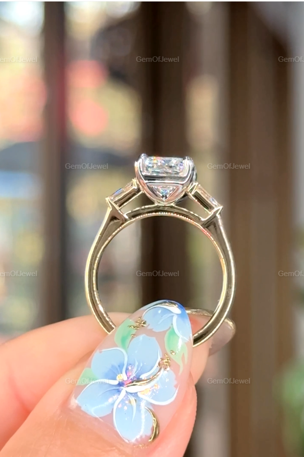 3CT Emerald Three Stone Diamond Wedding Ring, Emerald Moissanite Engagement Ring With Side Tapper Baguette Diamond Ring, 3CT Emerald Ring